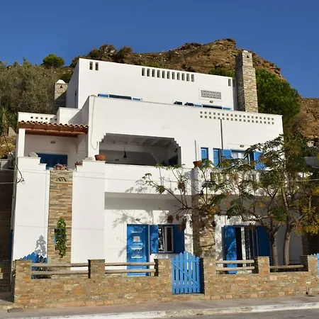بيت للعطل Clio's House Ormos (Andros)