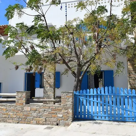 بيت للعطل Clio's House Ormos (Andros)